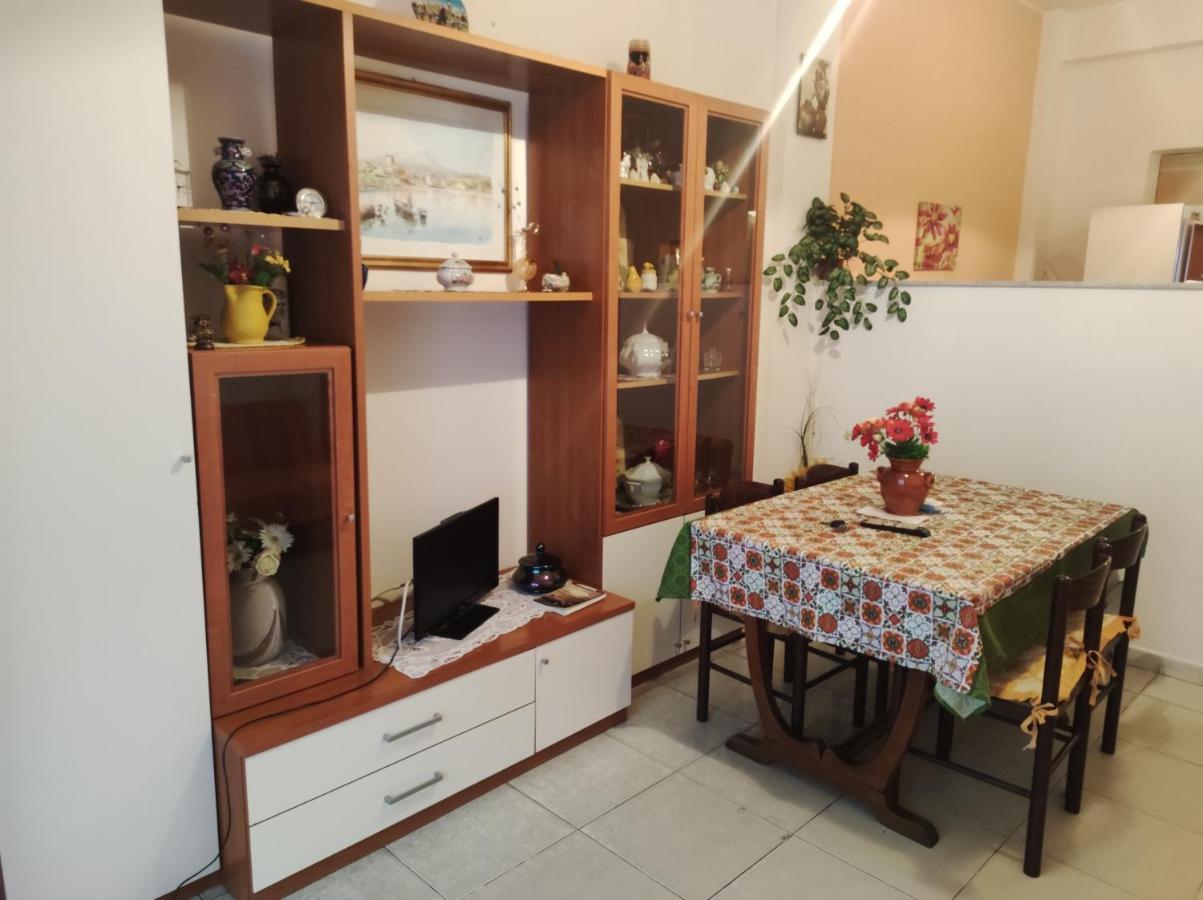 Naxosea Apartment Джардини Наксос Екстериор снимка
